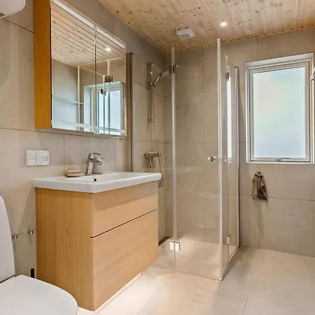 5 Bedroom Gorgeous In Nexo * Vester Somarken